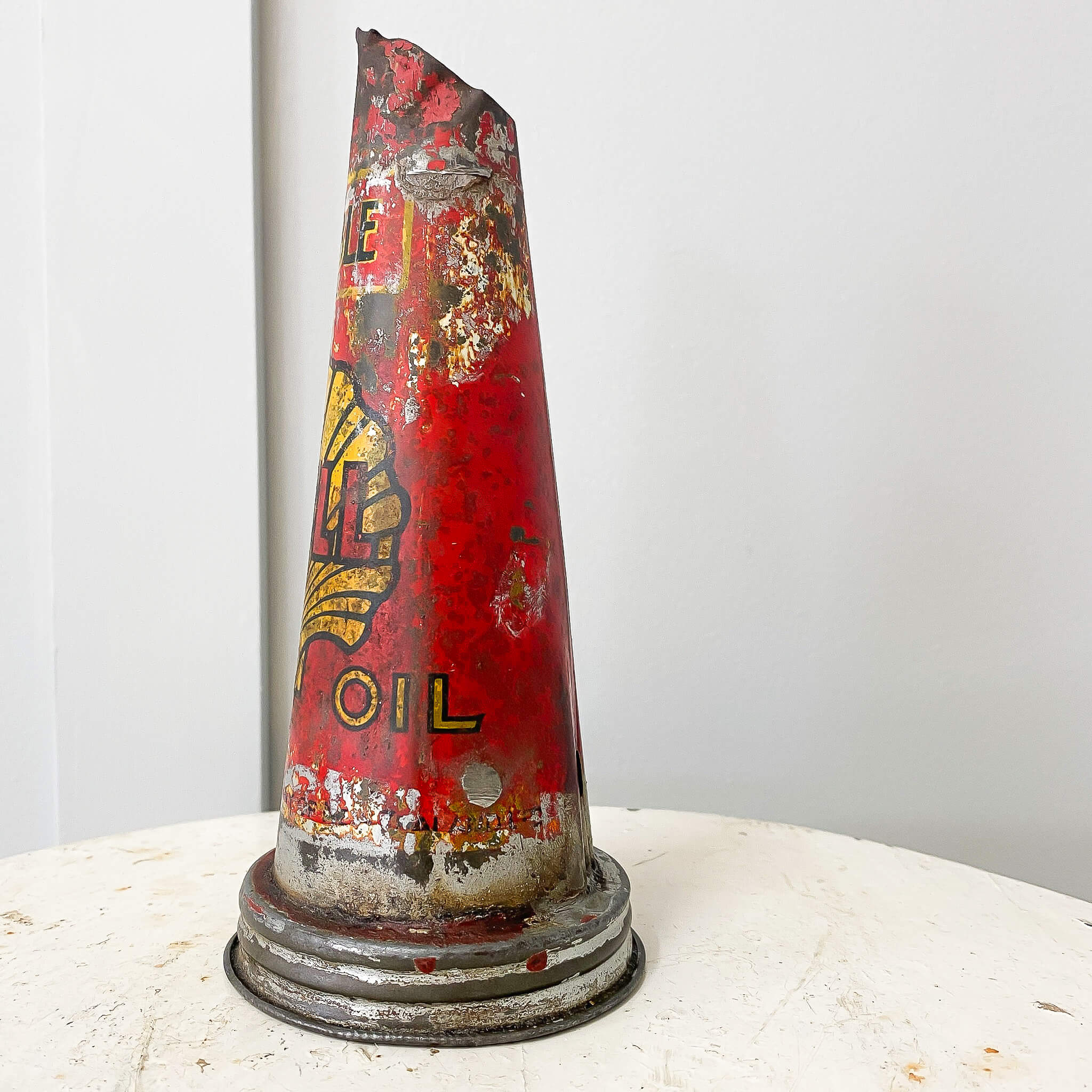 An Early Shell Oil Bottle Top