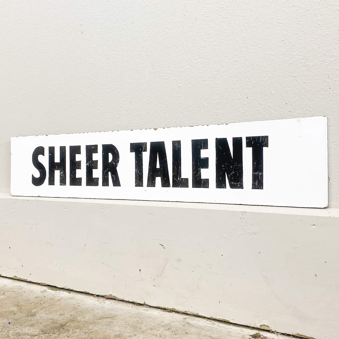 Avondale Racecourse Tournament Board Horse Name