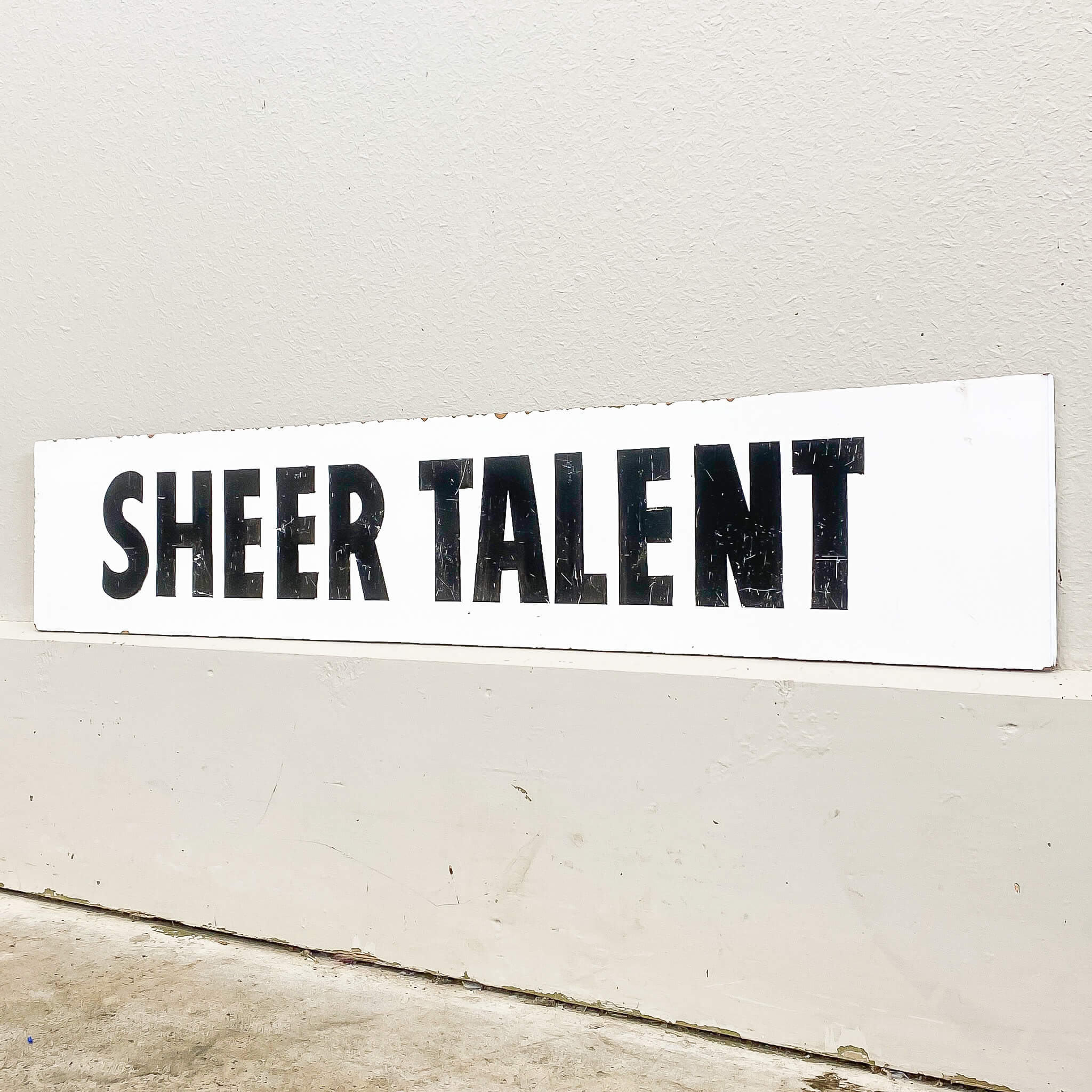 Avondale Racecourse Tournament Board Horse Name