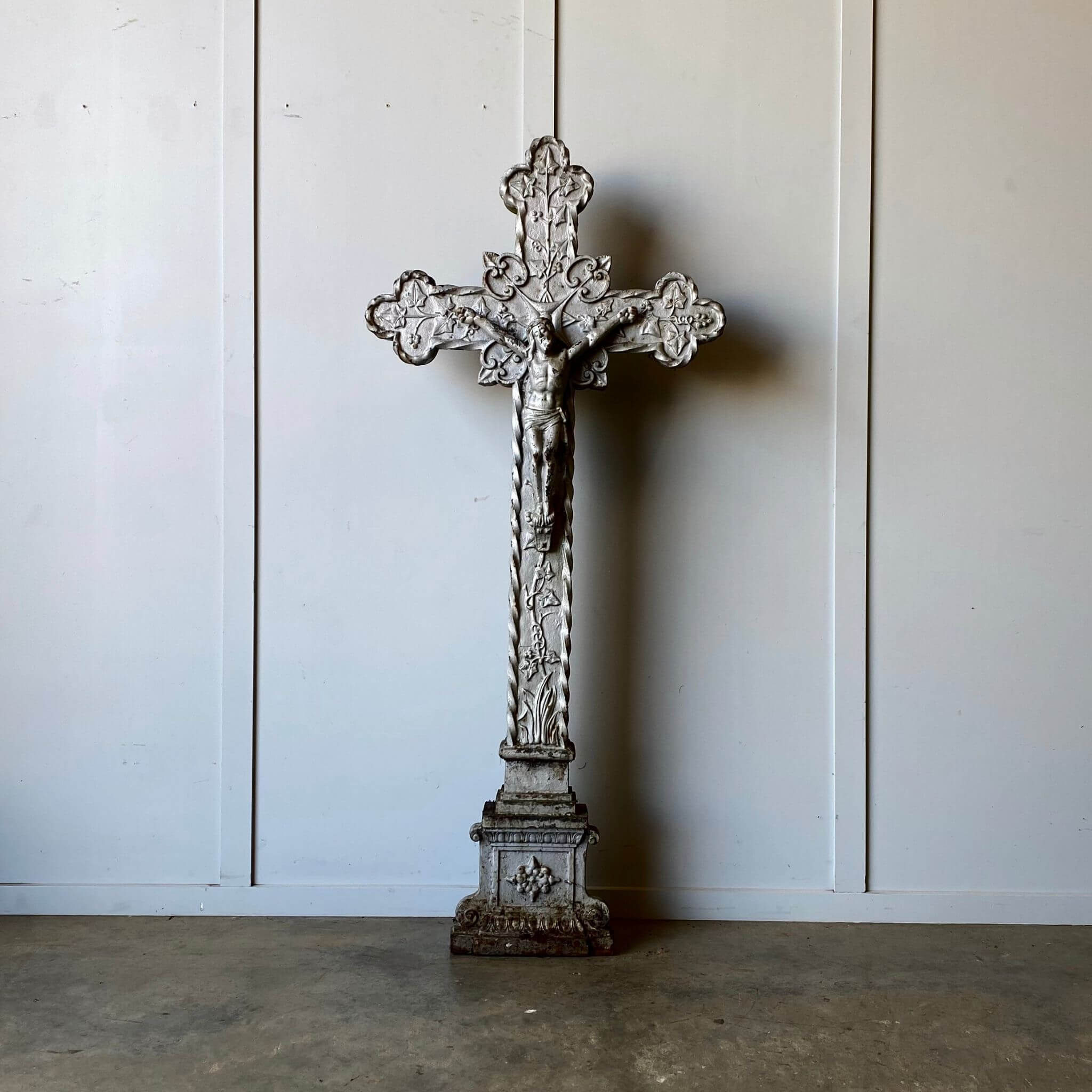 Antique French garden vineyard cross