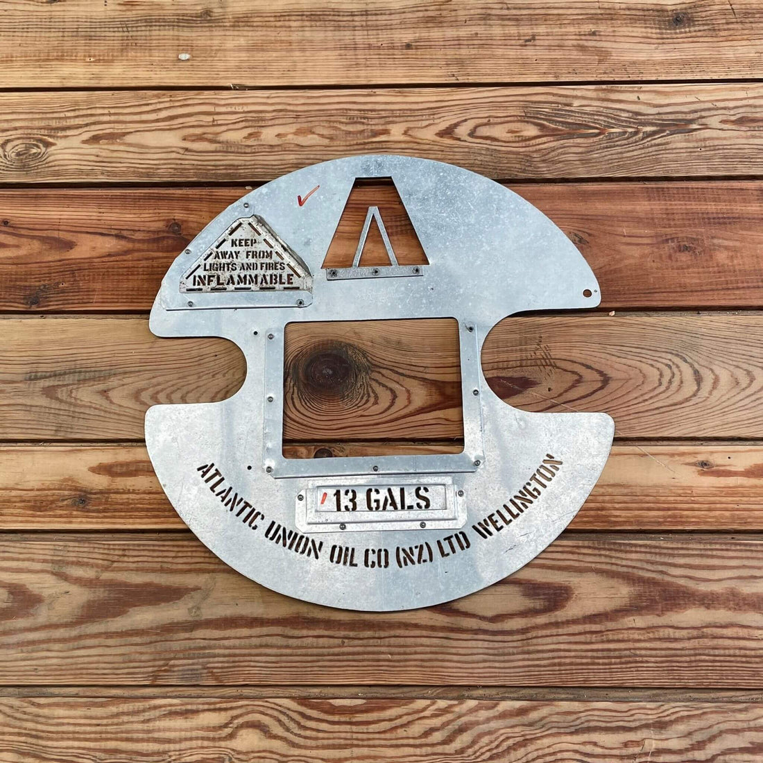 Atlantic union oil collectable stencil sign antiques