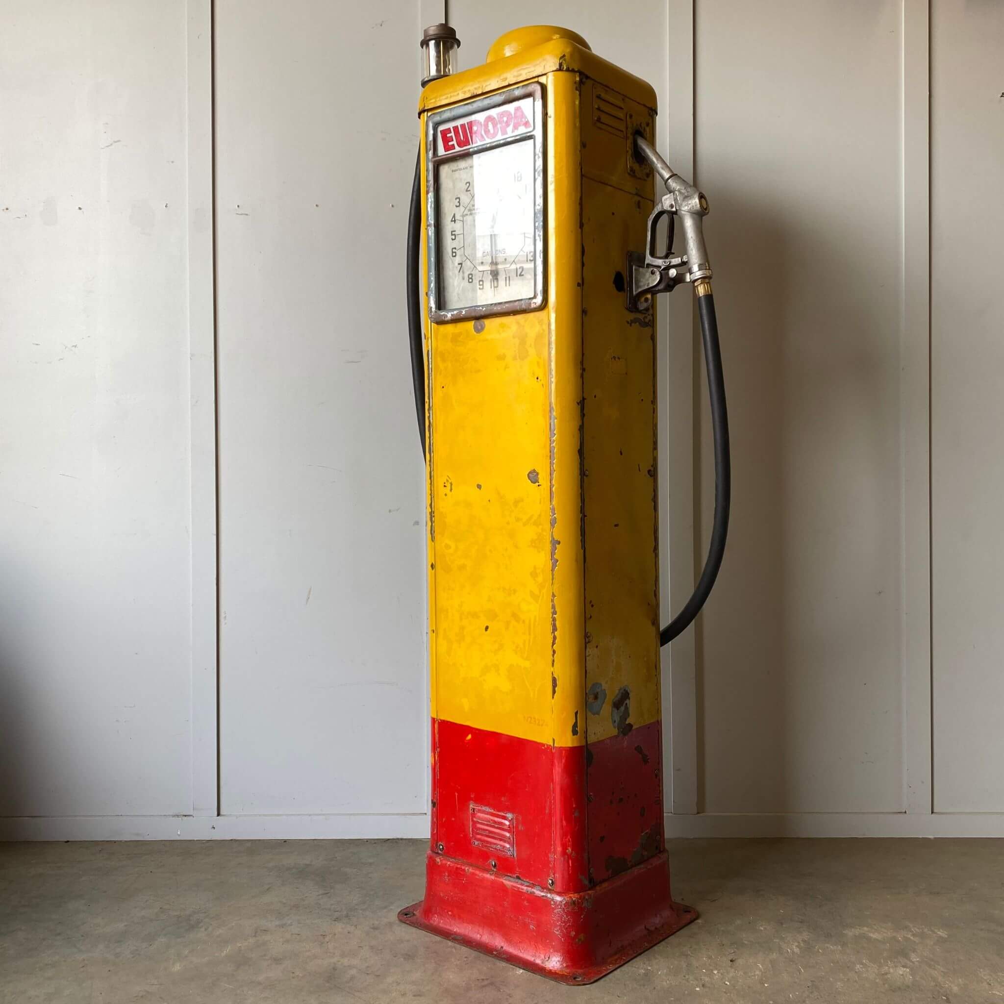 Europa Erie Petrol Bowser