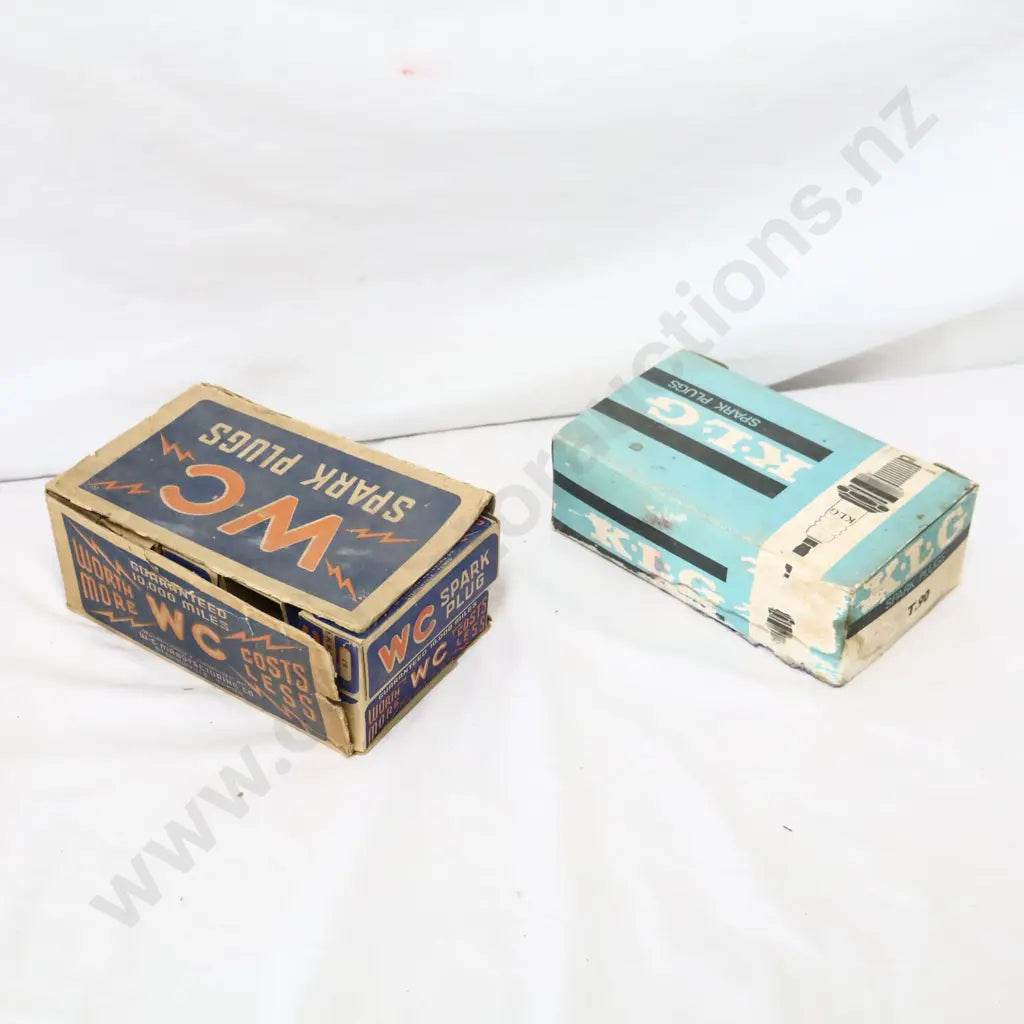 Lots of original sparkplugs.