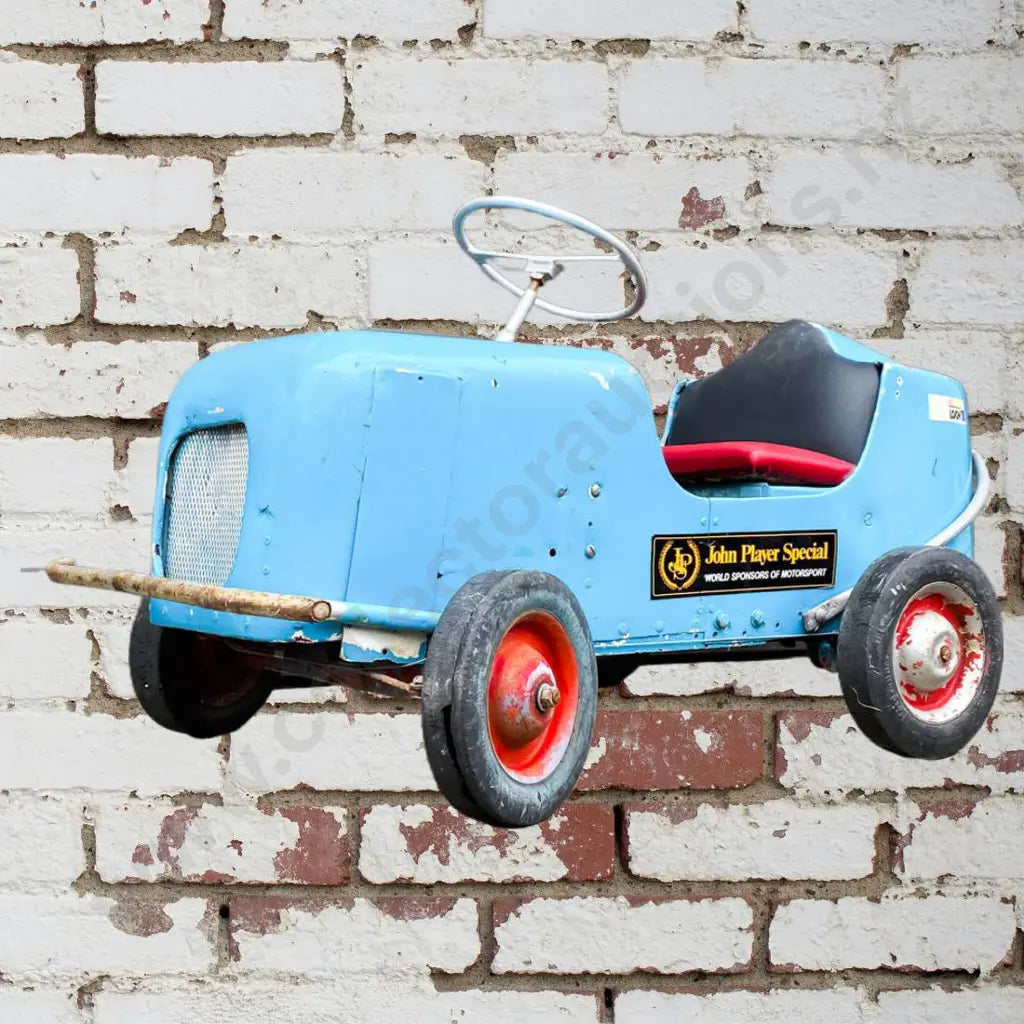 Size 1.05m Long x 52cm Wide x 50cm High. Scratch built, very well built. Fibre glass shell, Stock car styles.