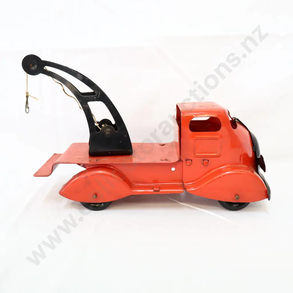 28 x 11 x 15 cm approx very good condition, Great.