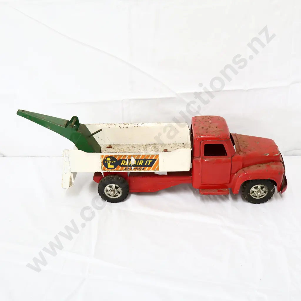 53 x 17 x 31 cm approx very good condition missing rope and hook light surface rust