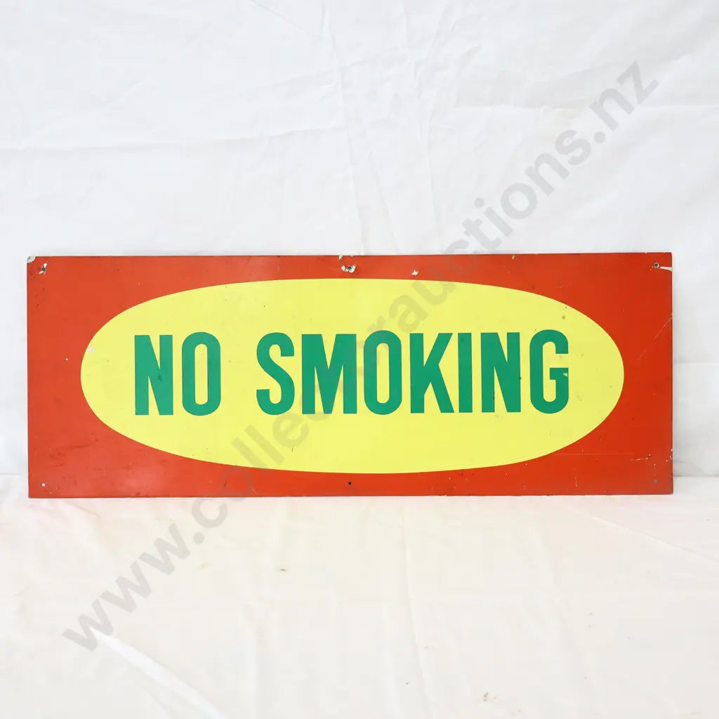 Size 61cm Long x 23cm High. Great original Tin station sign. Ex Puriri Service Station