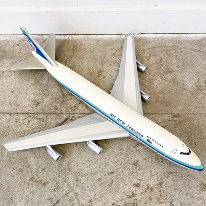 Air NZ 747-400 Model