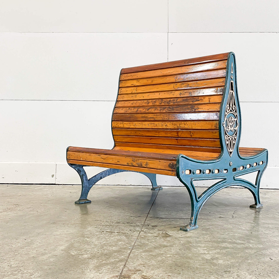 Early Auckland Tram Seat