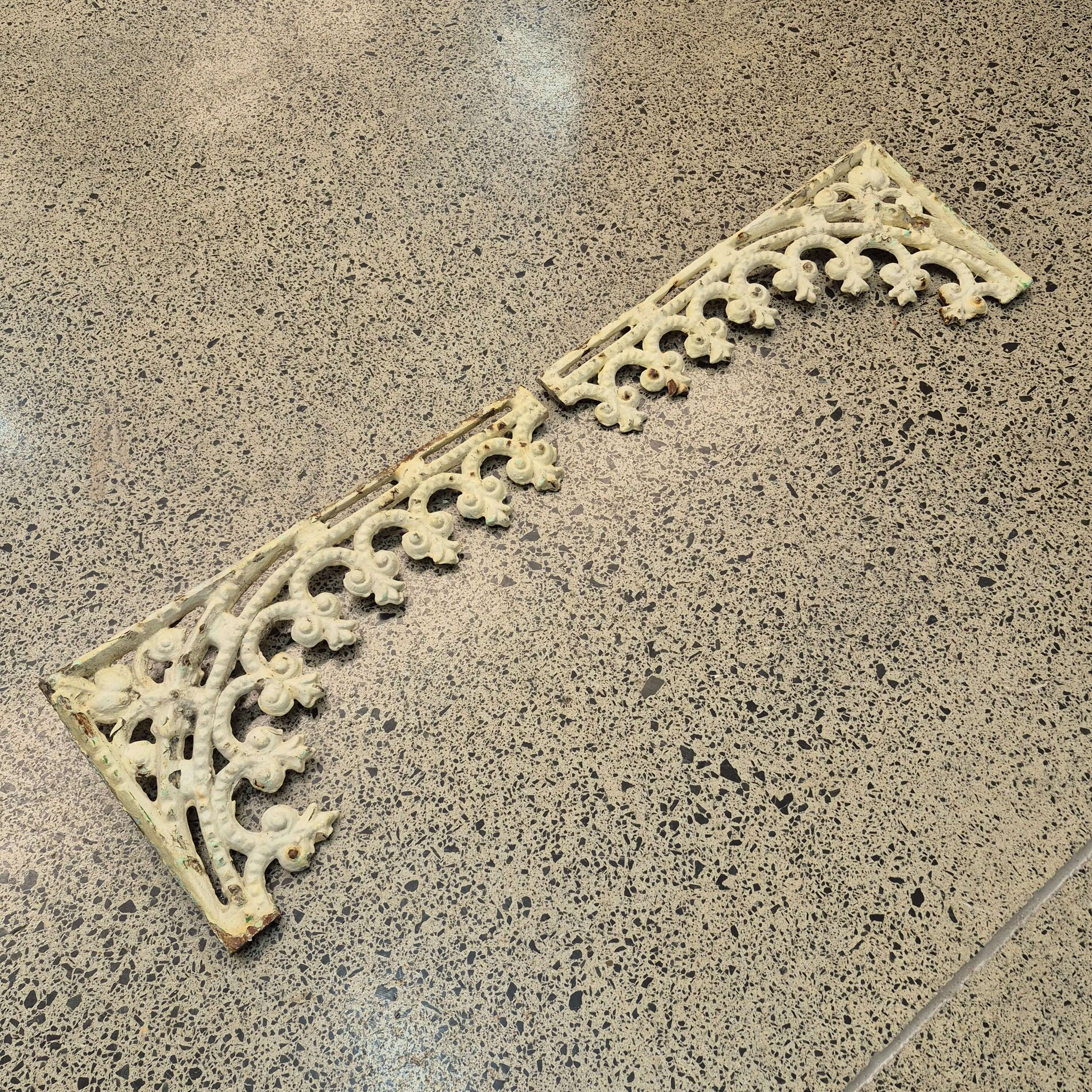 Cast Iron Villa Lacework