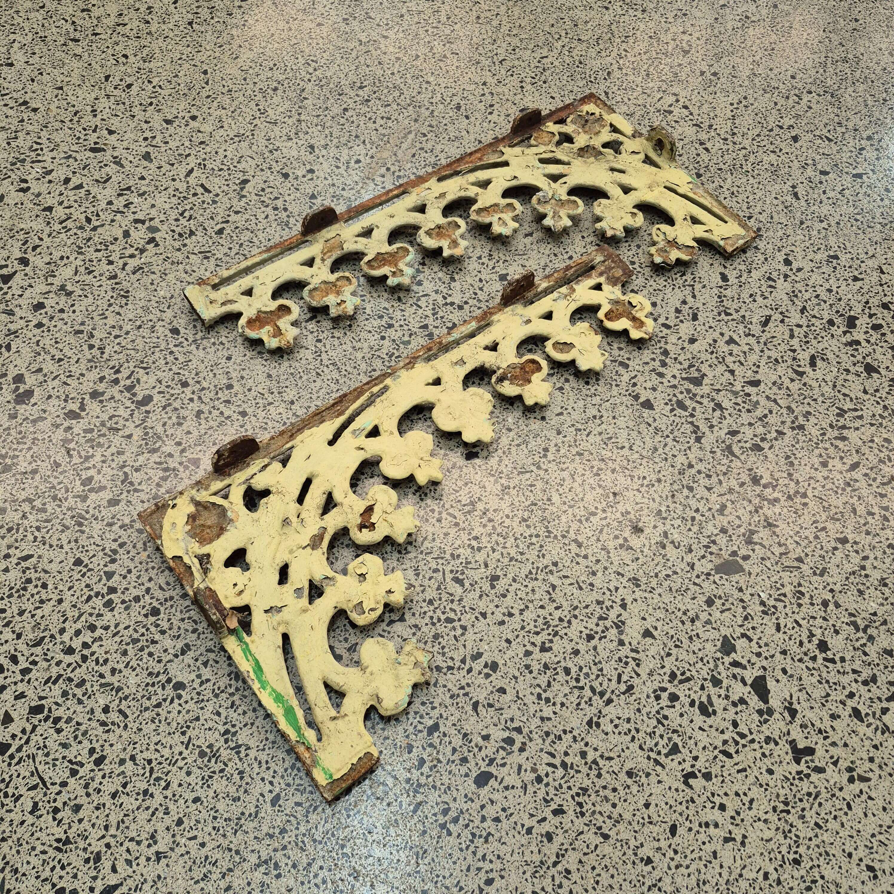 Cast Iron Villa Lacework