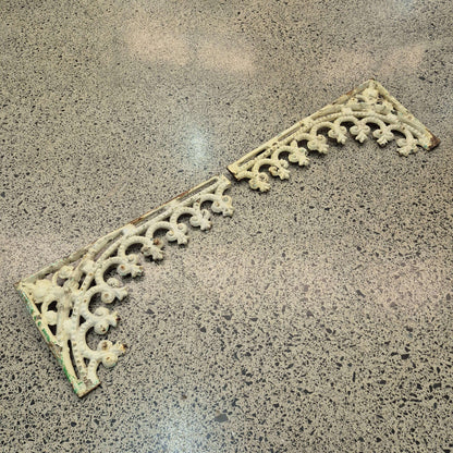 Cast Iron Villa Lacework