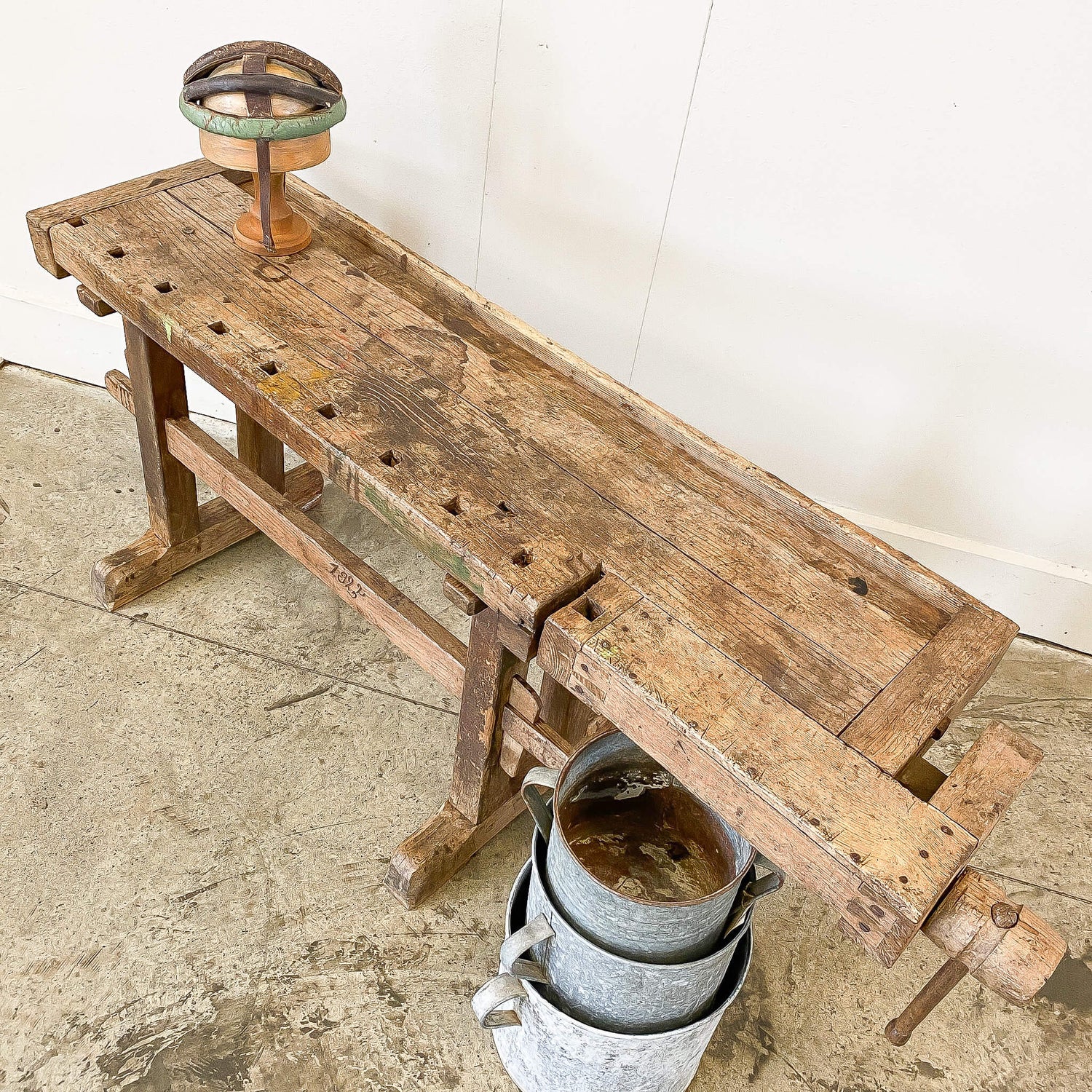 Primitive European Workbench