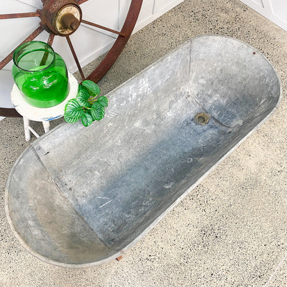 Vintage Bath Tub