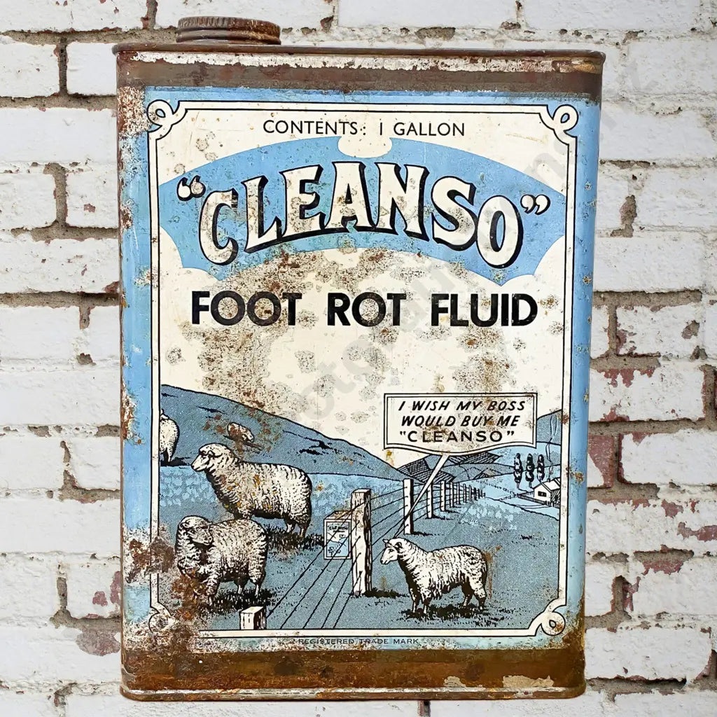 Size 13cm long x 12cm wide x 17cm high. Great colouring, great pictorial. Condition Good