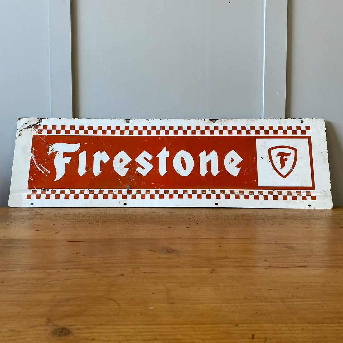 Firestone tyres sign