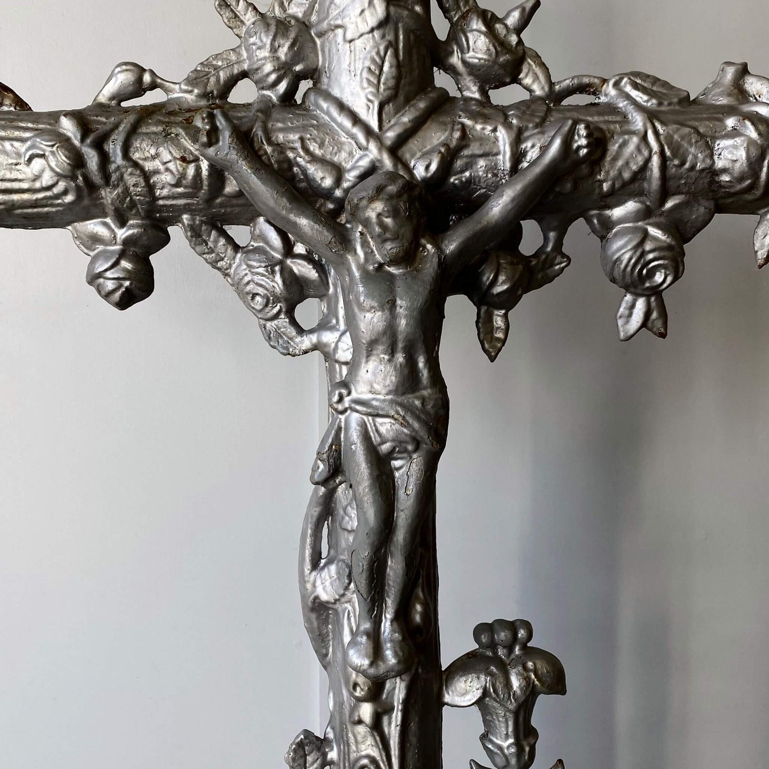 Vintage garden cross, antique jesus cast iron