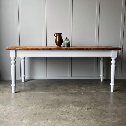 Country house dining table and confit pot