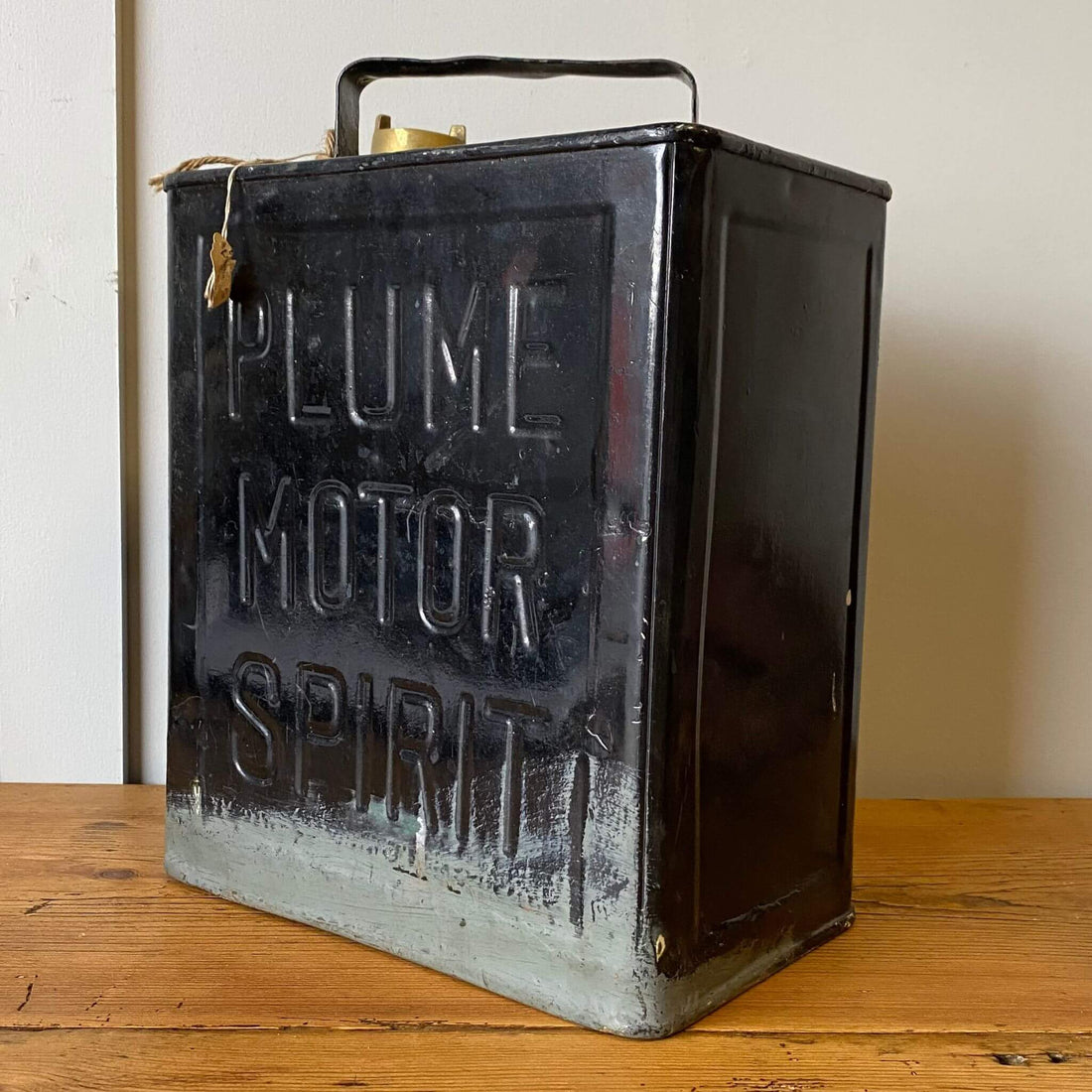 Plume Oil Tin