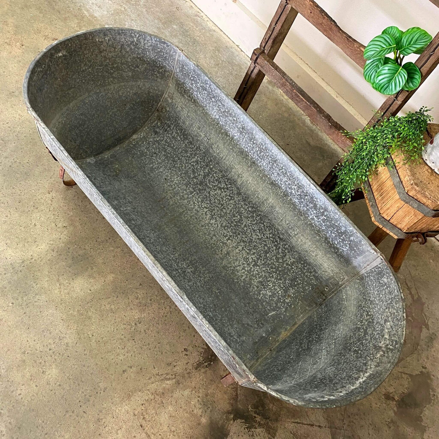 Vintage Garden Bath